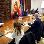 Imagen de la reunión de la Comisión Interdepartamental de la Generalitat para la Prevención y Actuación ante la covid-19 presidida por el president Puig en la que podría "flexibilizarse" algunas de las restricciones contra la pandemia que afectan al sector de hostelería