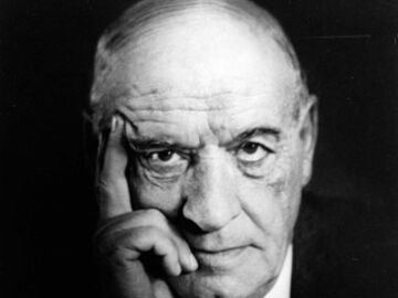 En 1915, ten&iacute;amos a personajes ilustres como Ortega y Gasset que firmaban manifiestos