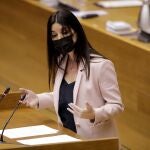 La nueva portavoz del grupo parlamentario Ciudadanos, Ruth Merino durante la sesión de control en Les Corts