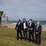 Javier A. García, Teodoro García Egea, Juanma Moreno y Gabriel Amat, en Roquetas de Mar (Almería)