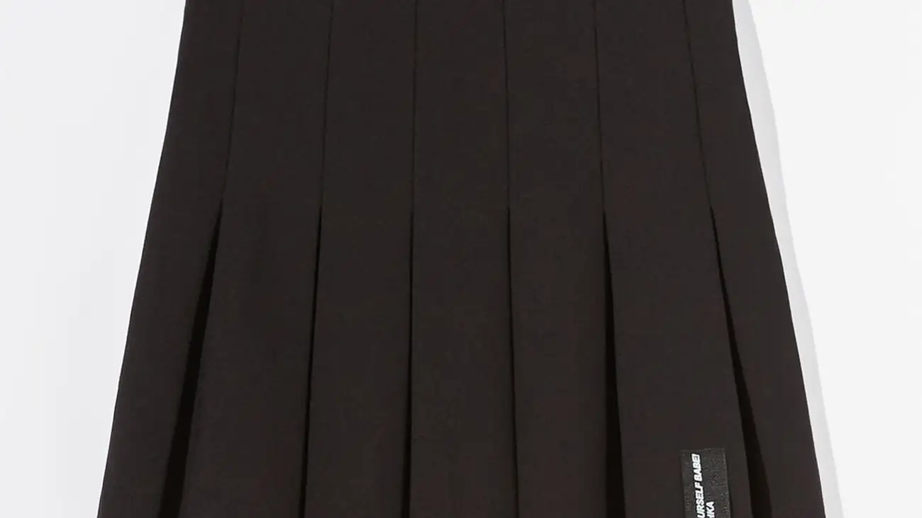 Minifalda tablas de Bershka