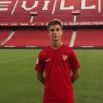 Pablo Rivera con el Sevilla.