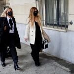 La diseñadora de moda Juana Martín a su llegada a la Audiencia Provincial de Sevilla