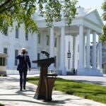 Joe Biden ha debutado como 46º presidente de EE UU con una pandemia y un país partido en dos mitades