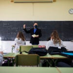 Unos alumnos en el Colegio Amorós, de los Padres Marianistas en Carabanchel