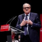 El candidato del PSOE a la Presidencia de la Comunidad de Madrid, Ángel Gabilondo, durante un mitin