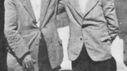 Don Felipe Pérez Calvo, párroco de El Arenal, y don Gabino Nieto, regente de Lanzahíta, regresaron de sus escondites al llegar los nacionales a El Arenal