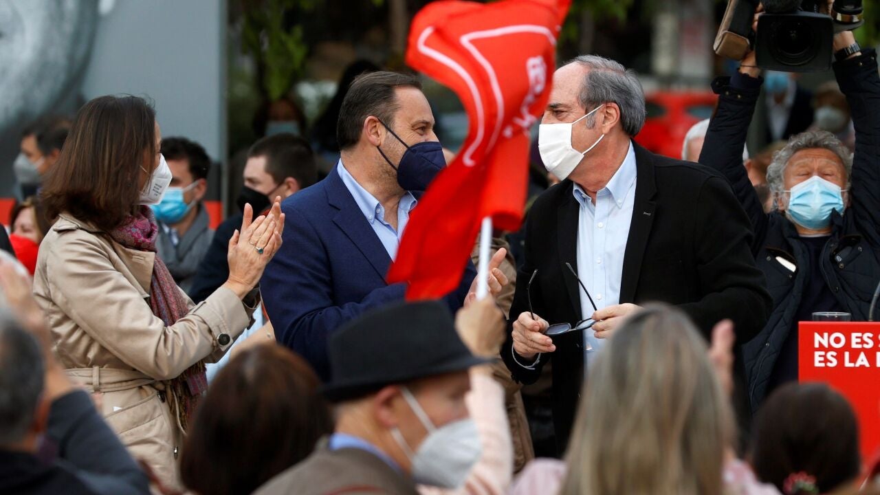 El PSOE habla de “humillación” tras la debacle y pide “reflexionar”
