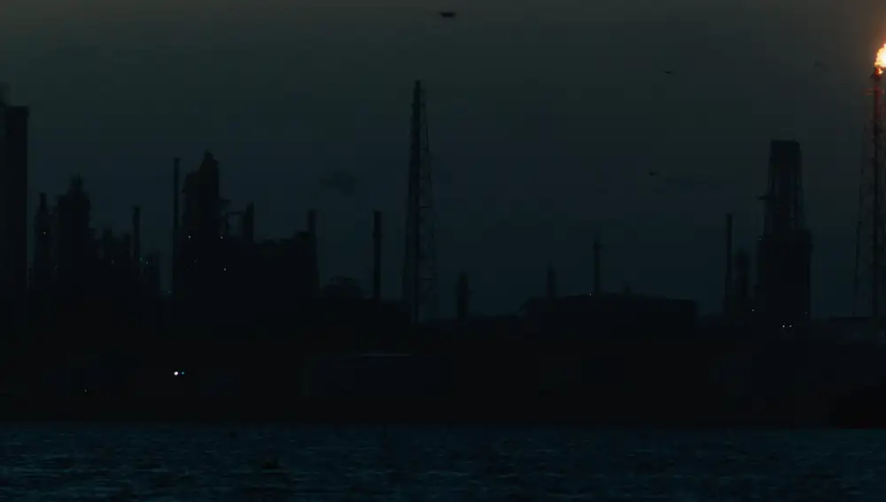 "Un cielo tan turbio" ("So Foul a Sky") ya tiene distribución internacional y en breves anunciará su fecha de estreno oficial en España