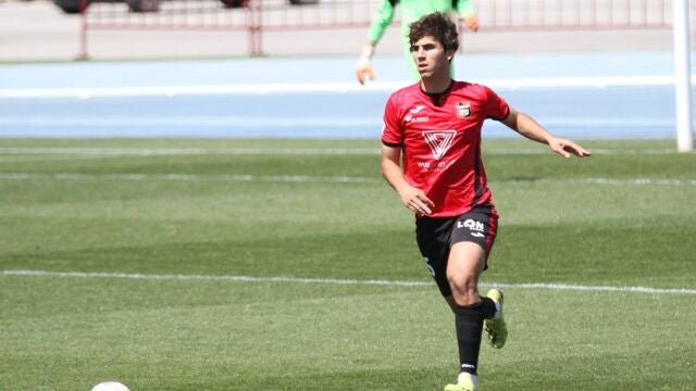 Manu Lama, con la camiseta de La Nucía