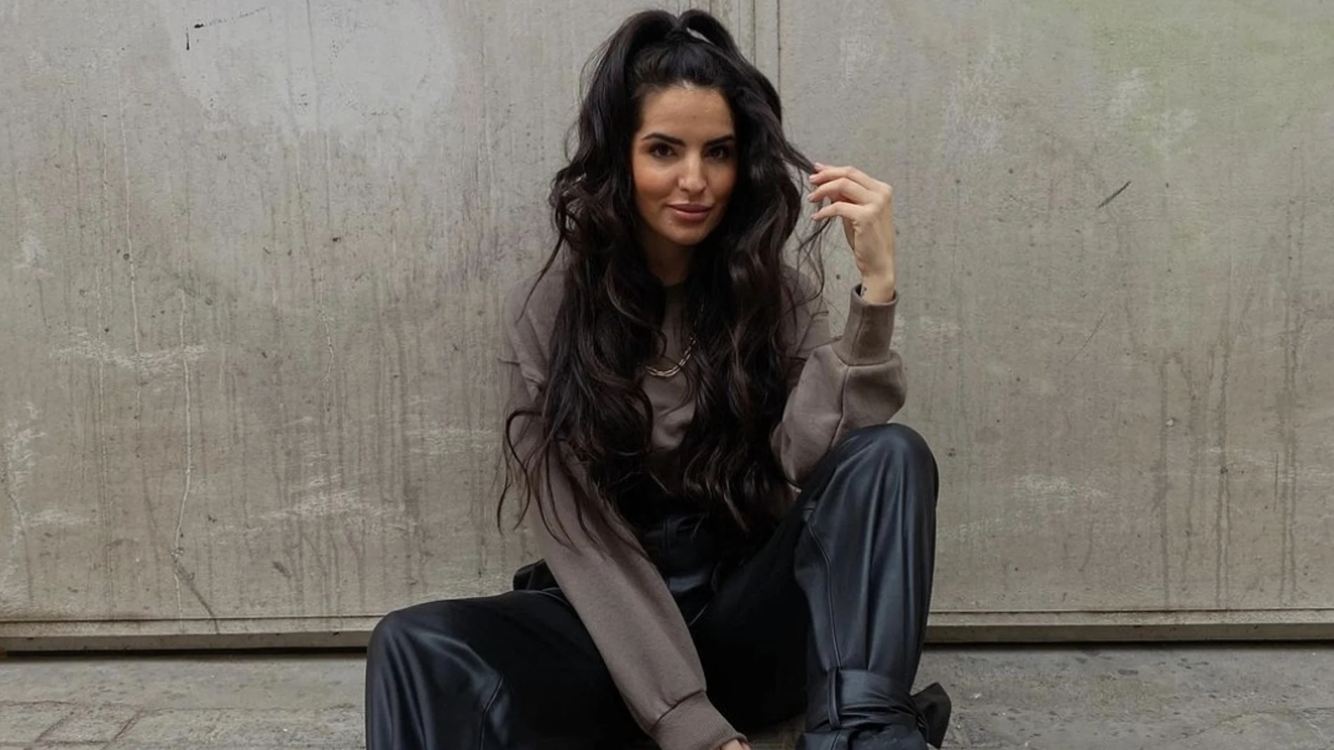 Marta Soriano con zapatillas Nike Air Jordan 1/ Instagram @msorianob