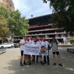 El pelotón está compuesto por Lorente, José Ángel, Paulino, Alberto, Paternero, Vicent, Javi i Xolaka (el conocido artista urbano)