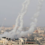 Hamás lazó siete salvas de cohetes e Israel respondió con ataques aéros sobre la Franja de Gaza