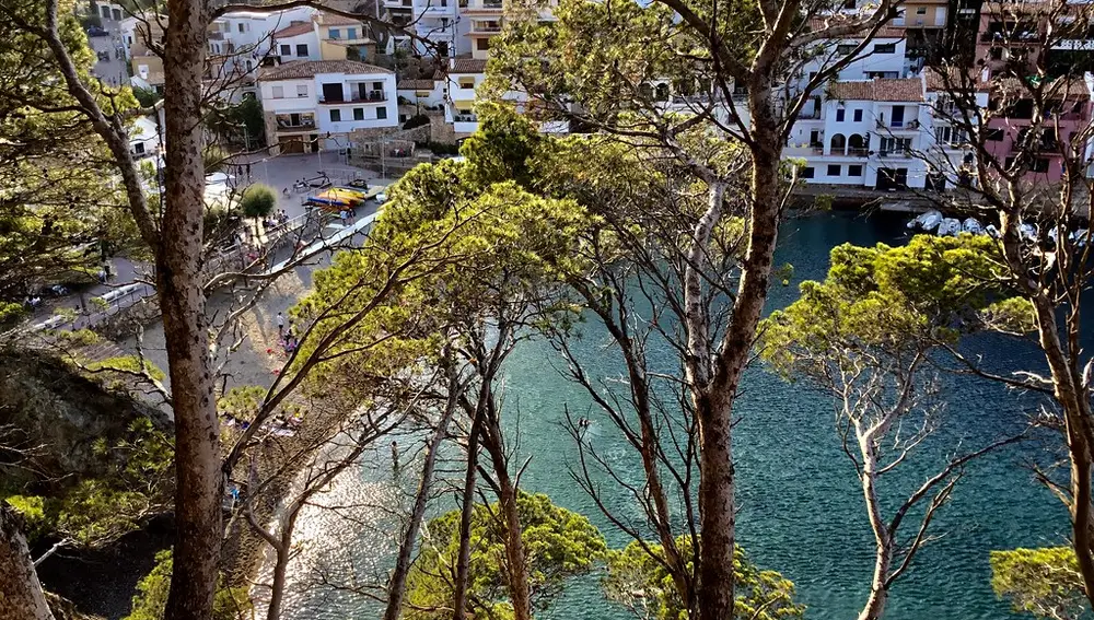La Cala Sa Tuna, en Begur (Girona), mantiene las antiguas barracas pesqueras.
