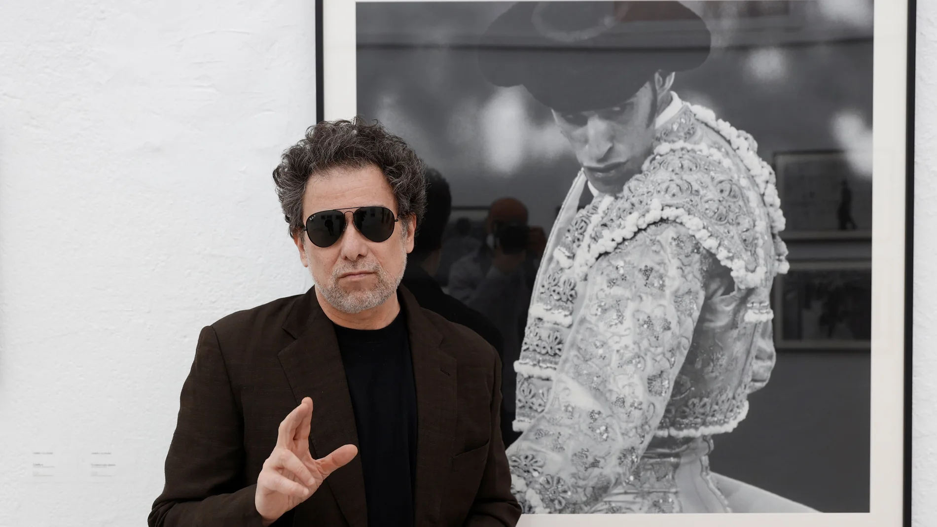 Andrés Calamaro en su exposición 'Devenir toro', en Madrid.