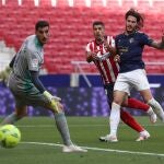 Sergio Herrera con Osasuna frente al Atlético de Madrid.