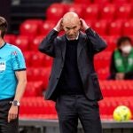 Zidane, en la banda de San Mamés