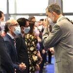El consejero de Cultura y Turismo, Javier Ortega, Saluda al rey Felipe VI en la inauguración de La Feria de Turismo, FITUR