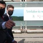 Moreno, al igual que Feijóo, anunció la acogida de menas en Galicia