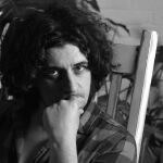 Javier Delgado Gordillo es propietario de "Gallo Rojo", un singular espacio cultural ubicado en el centro de Sevilla