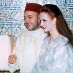 El rey Mohamed VI y Salma Bennani