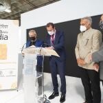 El alcalde de Valladolid, Óscar Puente, firma el convenio de la Casa de la India con la Escuela de Flamenco de Andalucía