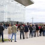 Colas en el Auditorio Miguel Delibes de Valladolid para vacunarse