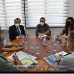 Un momento de la reunión con los responsables del operativo de contención
