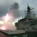 Lanzamiento del misil desde la fragata "Cristóbal Colón"