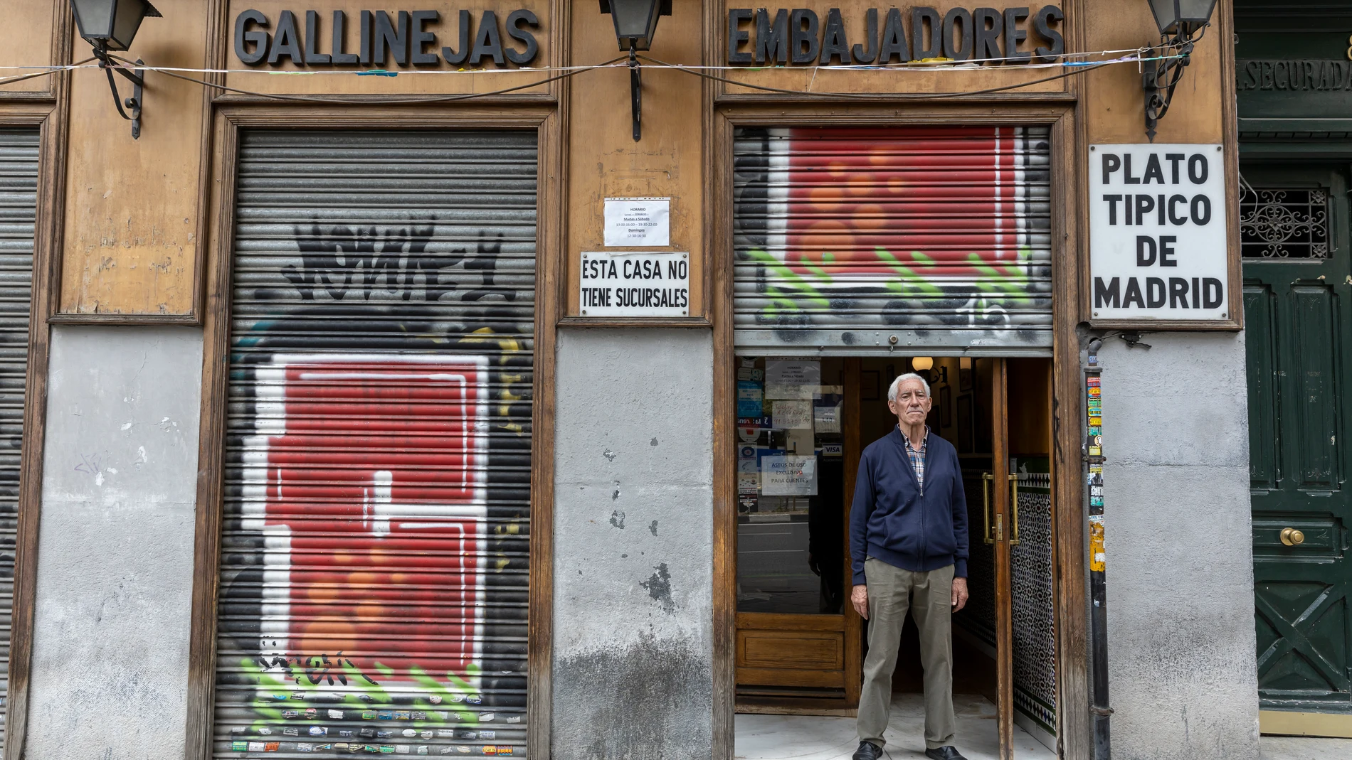 Gabino Domingo, propietario del último bar de la capital que servía gallinetas, el día posterior a su cierre definitivo