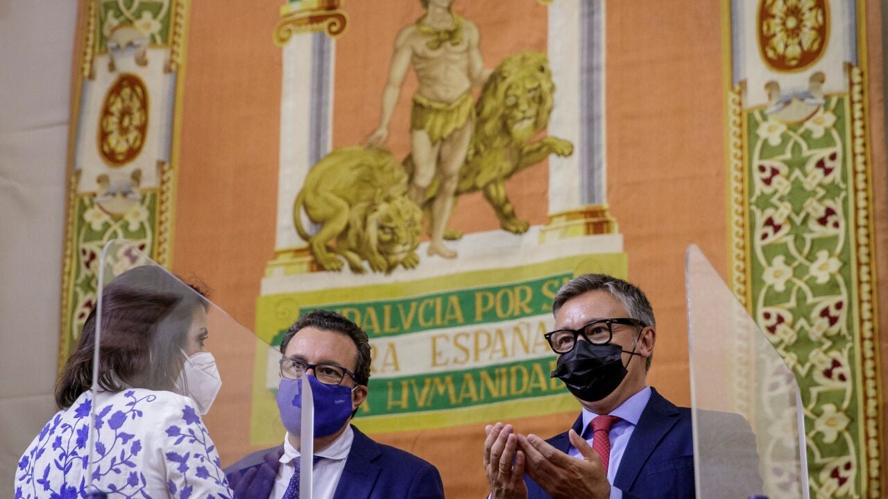 Vox cumple con su amenaza contra el Gobierno andaluz y boicotea la ley ...
