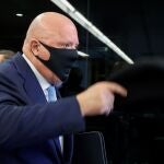 El comisario jubilado José Manuel Villarejo, durante su comparecencia ante la comisión parlamentaria sobre la "Kitchen"