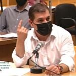 César Román durante su último turno de palabra