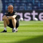 Guardiola, durante el último entrenamiento del Manchester City en Oporto antes de la final de la Champions