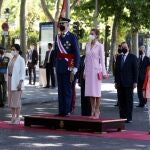 La ministra de Defensa, Margarita Robles, durante la celebración del Día de las Fuerzas Armadas en la Plaza de la Lealtad de Madrid este sábado.