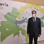 El alcalde de Salamanca, Carlos García Carbayo, durante la presentación del proyecto Savia