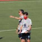 Luis Enrique, junto a su segundo entrenador, Jesús Casas