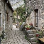 Una imagen de Bulnes, en Asturias/ Instagram @lospueblosmbe