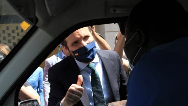 El líder del PP, Pablo Aasado, ayer visitó Ceuta tras el incidente de hace dos semanas