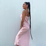 Cristina Pedroche con vestido lencero rosa.