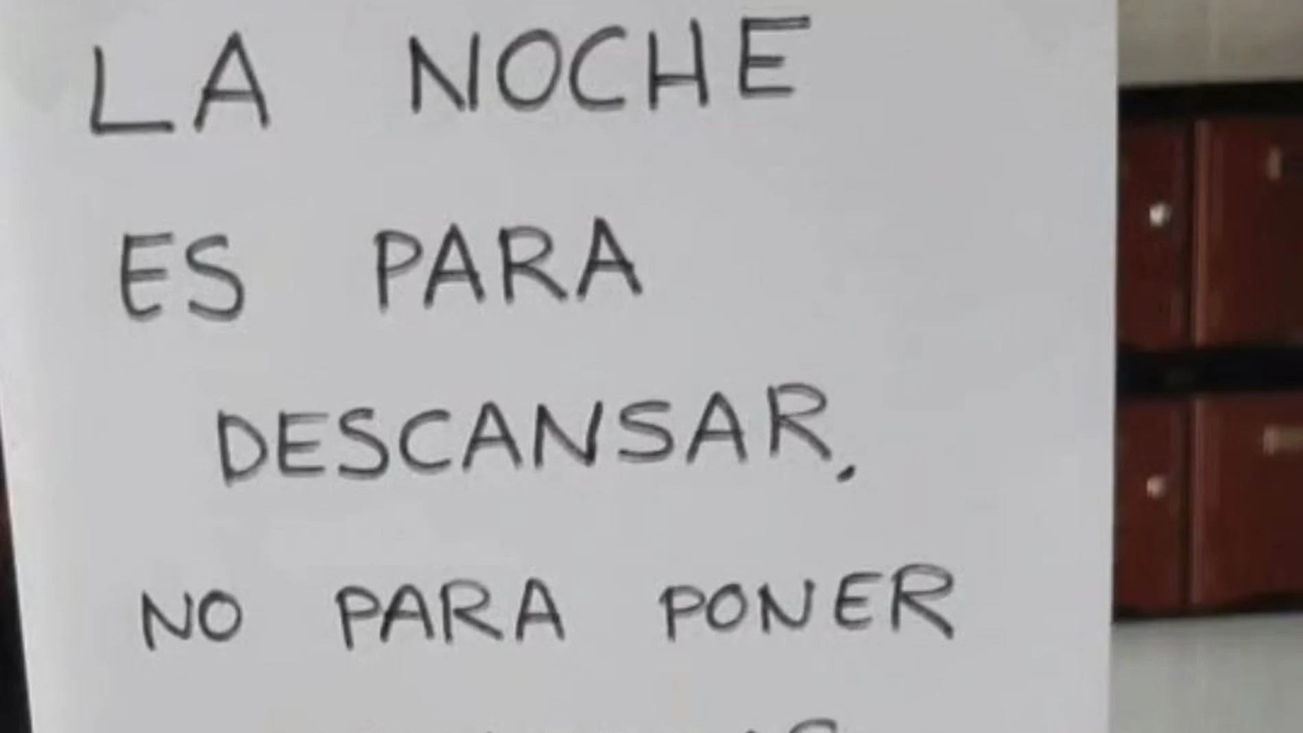 Algunos vecinos han comenzado a quejarse por el ruido de las lavadoras de madrugada