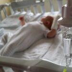 Bebé ingresado en un hospital