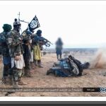 Una de las fotografías difundidas por Daesh en las que se muestra el momemto del asesinato de los cristianos