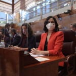 La presidenta en funciones de la Comunidad de Madrid, Isabel Díaz Ayuso, al inicio del acto de constitución de la Asamblea de Madrid de la XII Legislatura