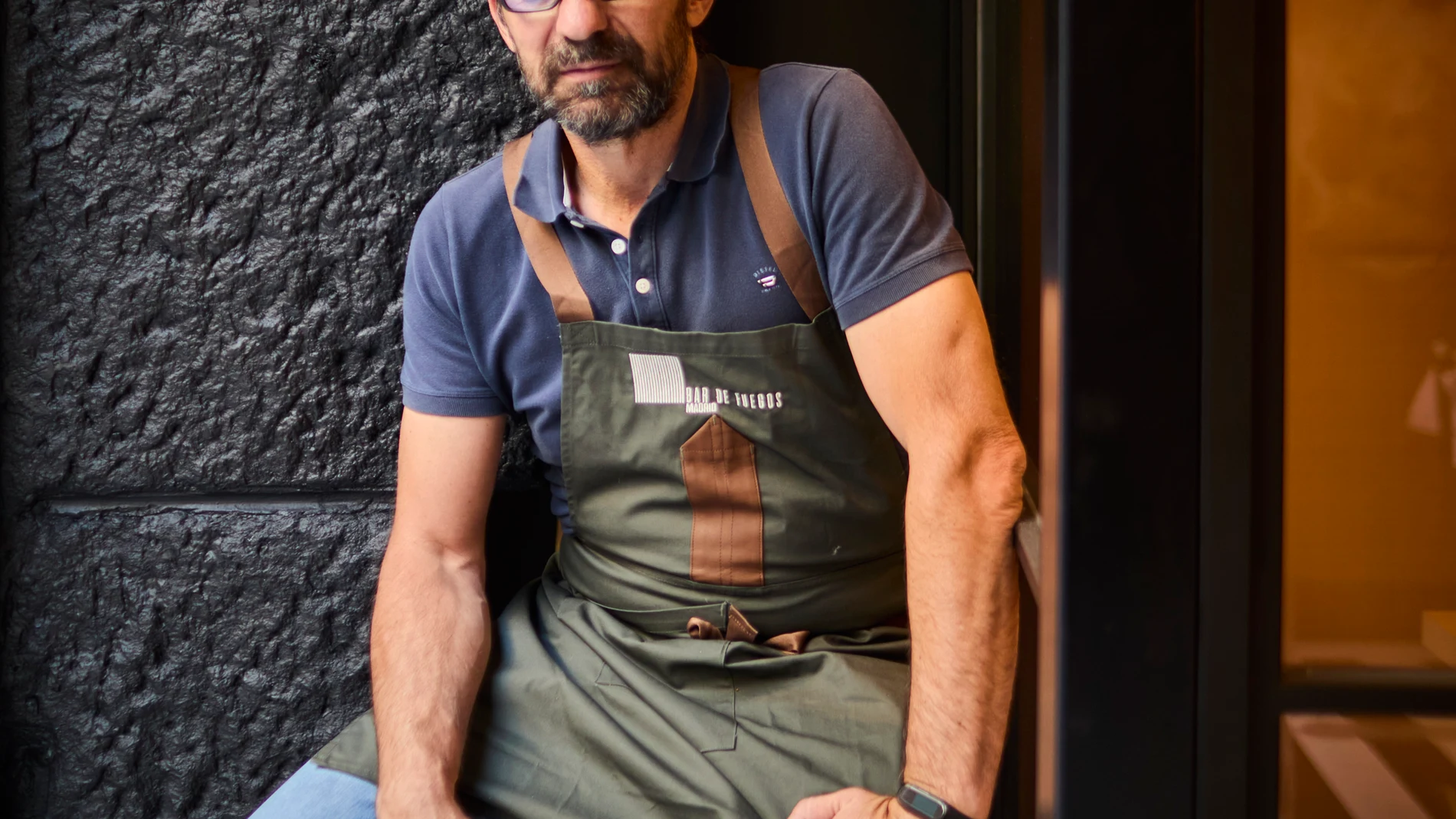 El argentino Mauricio Giovanini, con una estrella Michelin en el restaurante Messina de Marbella (sur español), propone una “parrilla moderna” en su nuevo local Bar de Fuegos, en la capital de España, y que compagina con la nueva temporada de su bistró latino en la isla de Ibiza.