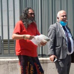 El cantaor Diego 'El Cigala' sale de los juzgados