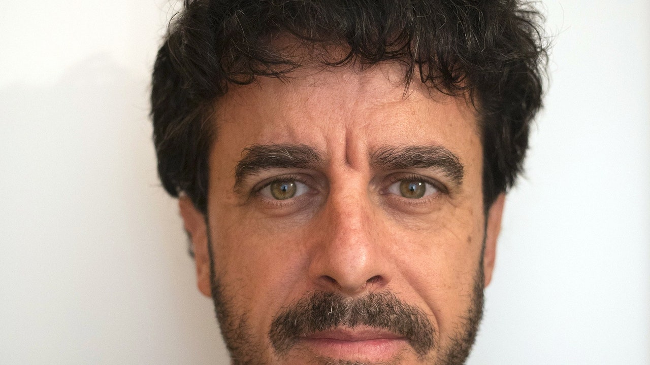 Emilio Morenatti será el autor del cartel de la XXIV Bienal de Flamenco de Sevilla