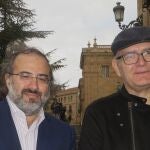 Pérez Alencart y Martín Cobano, director y secretario general de Tiberíades, en Salamanca