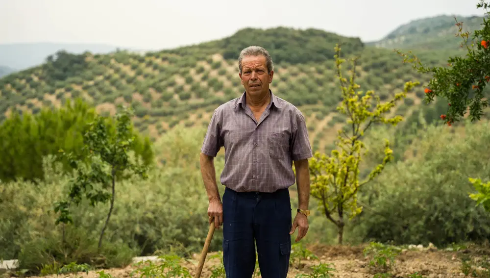 Salvador Expósito, agricultor de El Higueral,