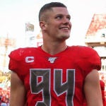 Carl Nassib, jugador de Las Vegas Riders de la NFL.